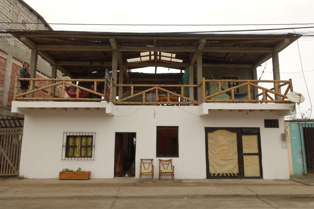 Casa Mafer Lodge Montañita Buitenkant foto